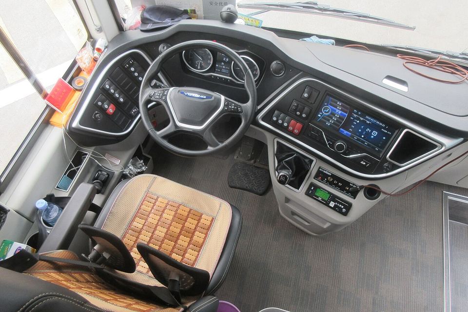 Fotoğraf: GD FS 佛山市 Foshan 宇通客車 Zhengzhou Yutong coach bus March 2019 IX2 driver seat panel