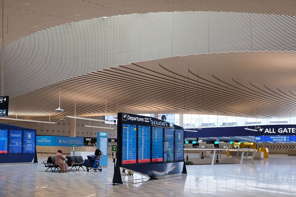 Fotoğraf: Helsinki airport departure hall