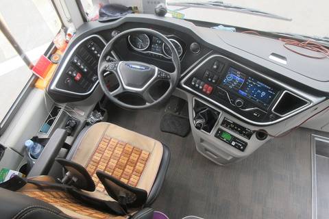 Fotoğraf: GD FS 佛山市 Foshan 宇通客車 Zhengzhou Yutong coach bus March 2019 IX2 driver seat panel